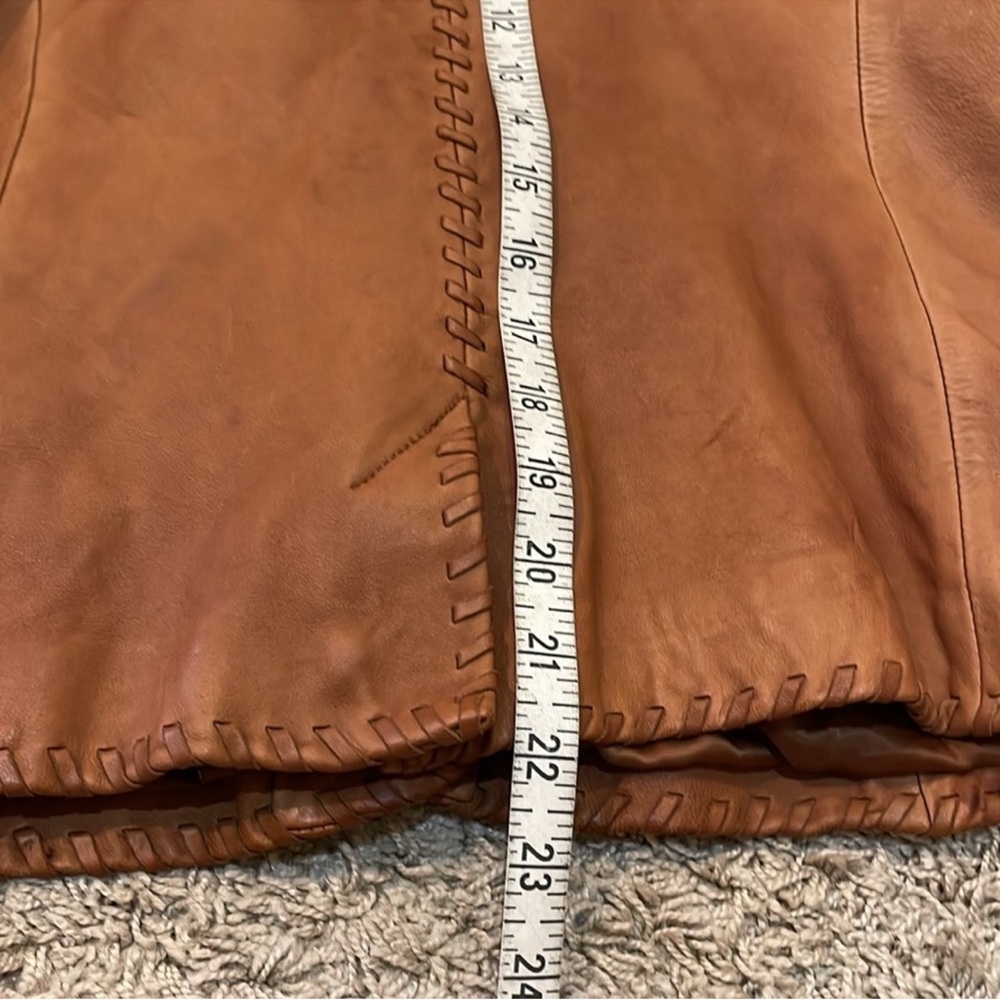 Leather jacket - Picture 10 of 11